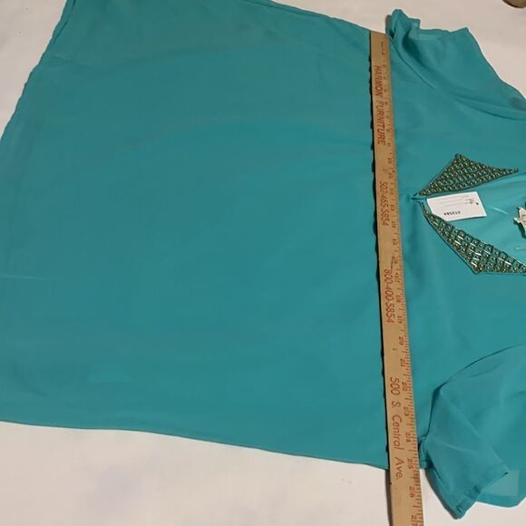 C.O.C. Size 2 XL short sleeve mint front lined blouse with blinged lapel - Picture 6 of 9